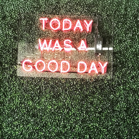 Meet your Posher, Gayla - Picture 1 of 1